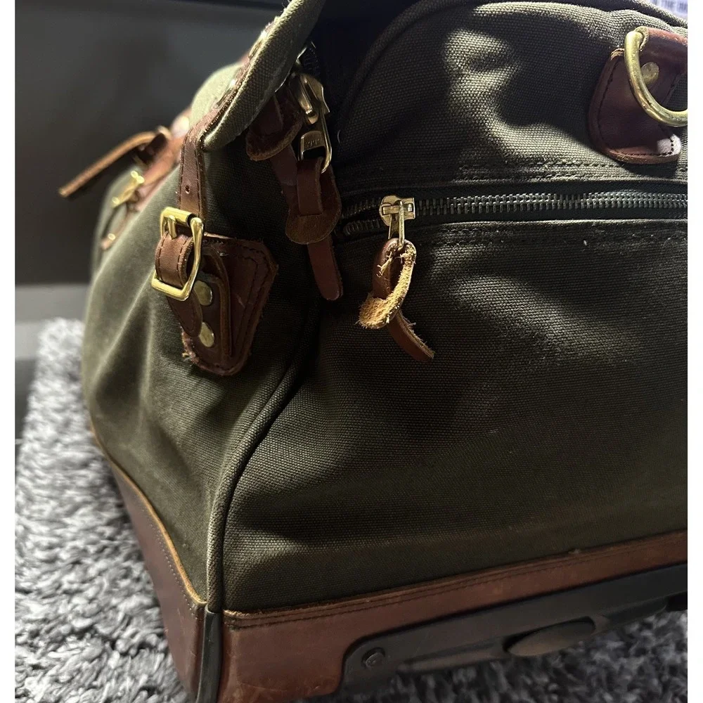 Orvis Bag Luggage Duffle Green Battenkill Canvas Vintage Rolling Distressed